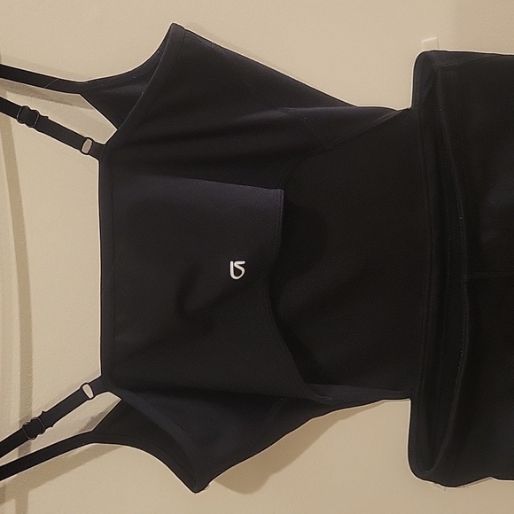 GAP Black One-Piece Bodysuit Jumpsuit Cutout Back Size M Petite Athleisure - Picture 5 of 6